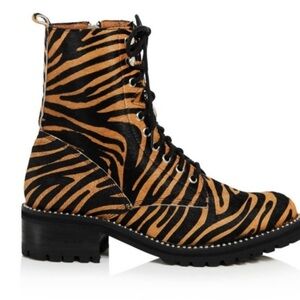 Aqua By Bloomingdale’s Jax Tiger Print Combat Chunky Heel Boots New 10